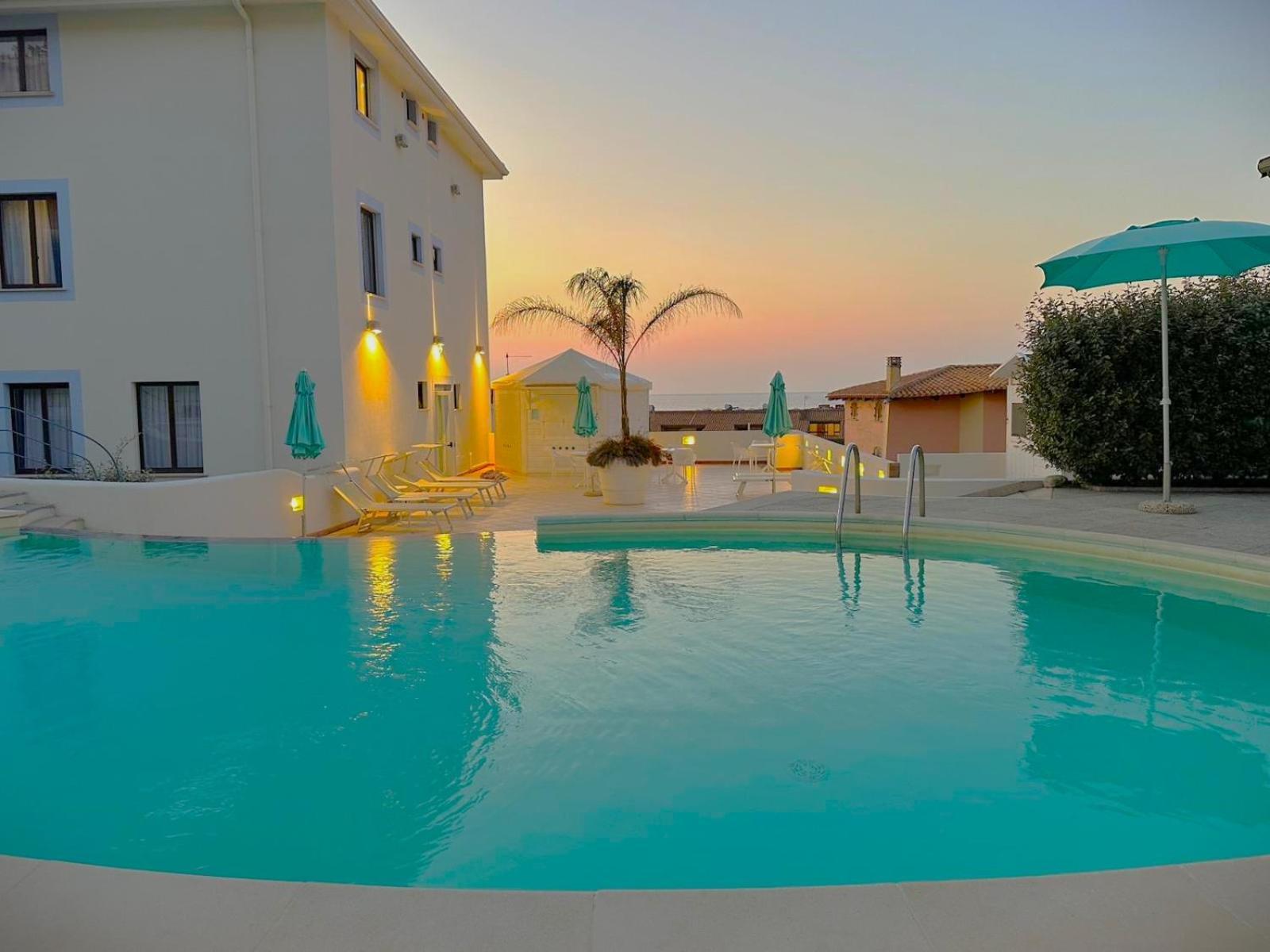 Best Western Hotel Blumarea Castelsardo Exterior foto